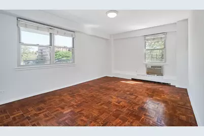 1608 Ocean Parkway #8B, New York City, NY 11223 - Photo 6