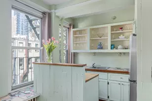 325 W 45th St, New York City, NY 10036 - Photo 2