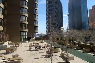 330 E 38th St, New York City, NY 10016 - Photo 12
