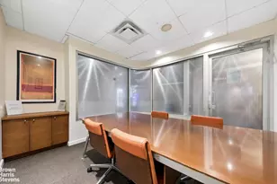 330 E 38th St, New York City, NY 10016 - Photo 16