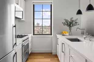 27-21 44th Dr, Long Island City, NY 11101 - Photo 4