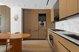 555 W 22nd St, New York City, NY 10011 - Photo 2