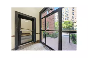 2080 Barnes Ave, New York City, NY 10462 - Photo 16