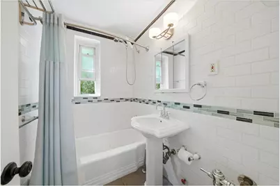 2080 Barnes Avenue #3B, Bronx, NY 10462 - Photo 12