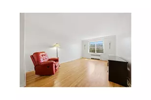 2080 Barnes Ave, New York City, NY 10462 - Photo 2