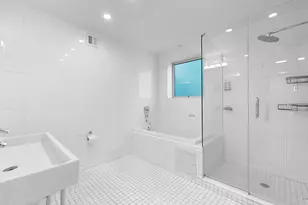 32 Clinton St, New York City, NY 10002 - Photo 10