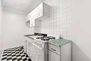 139 E 33rd St, New York, NY 10016 - Photo 4