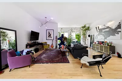 422 W Broadway #PH, New York, NY 10012 - Photo 2