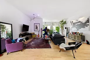 422 W Broadway, New York, NY 10012 - Photo 2