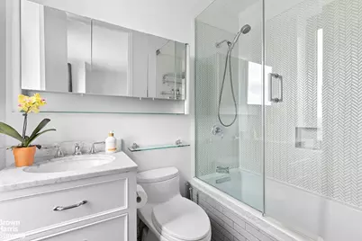 161 W 61st Street #30E, New York City, NY 10023 - Photo 6