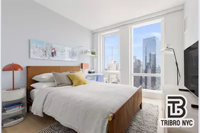555 W 38th Street #27, New York City, NY 10018 - Photo 4