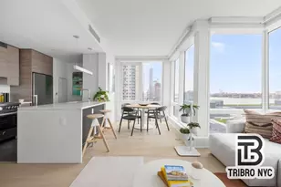 555 W 38th St, New York City, NY 10018 - Photo 1