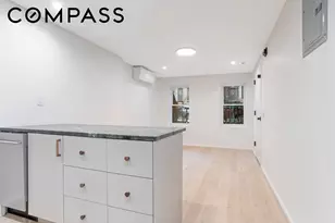 42 Monroe St, New York City, NY 11238 - Photo 16