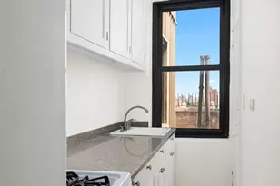 310 W 106th St, New York City, NY 10025 - Photo 4