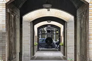 516 E 78th St, New York, NY 10075 - Photo 8