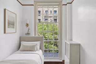 516 E 78th St, New York, NY 10075 - Photo 2
