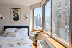 500 W 43rd St, New York City, NY 10036 - Photo 2