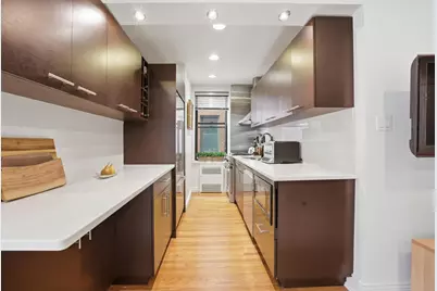 30 E 9th Street #3-AA, New York City, NY 10003 - Photo 4