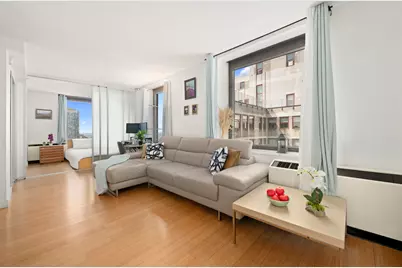 100 W 39th Street #43J, New York City, NY 10018 - Photo 2