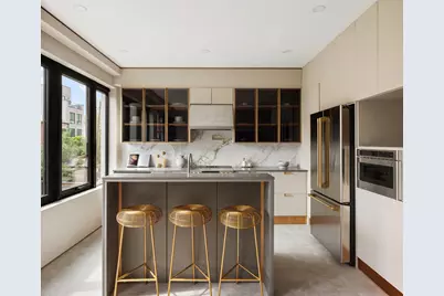 173 Kingsland Avenue #2, New York City, NY 11222 - Photo 4