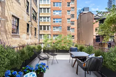 48 Gramercy Park N #4B, New York City, NY 10010 - Photo 6