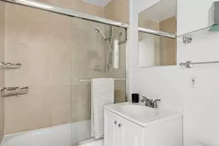 245 E 25th St, New York City, NY 10010 - Photo 10