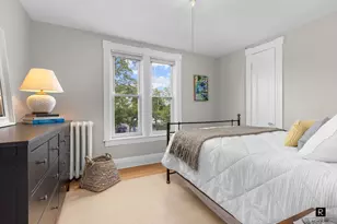 111 Rochelle St, New York City, NY 10464 - Photo 18