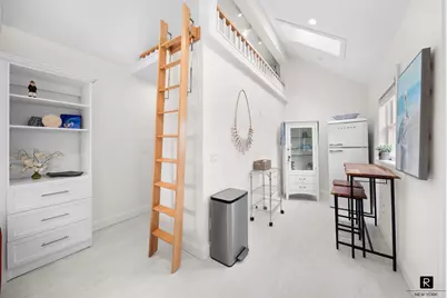 111 Rochelle Street, New York City, NY 10464 - Photo 22