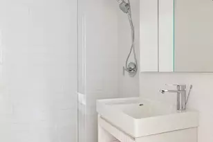 39 Gramercy Park N, New York City, NY 10010 - Photo 6