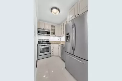 330 E 75th Street #4B, New York City, NY 10021 - Photo 4
