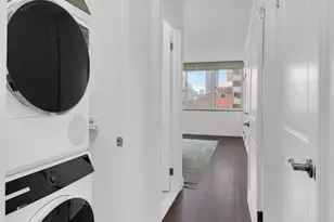 330 E 75th St, New York City, NY 10021 - Photo 8