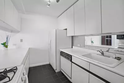21 S End Avenue #231, New York City, NY 10280 - Photo 6
