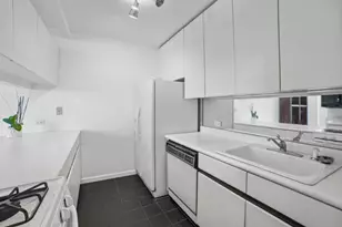 21 S End Ave, New York City, NY 10280 - Photo 6