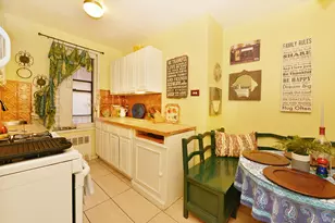 139-12 84th Dr, New York City, NY 11435 - Photo 4