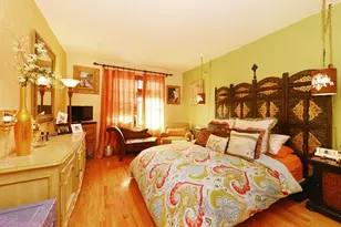 139-12 84th Dr, New York City, NY 11435 - Photo 2