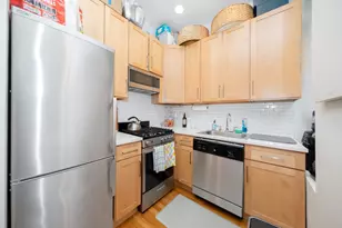 340 W 17th St, New York City, NY 10011 - Photo 10