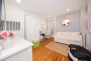 340 W 17th St, New York City, NY 10011 - Photo 8