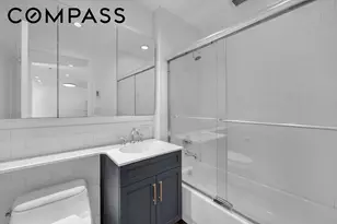516 W 47th St, New York City, NY 10036 - Photo 10