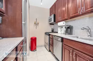 245 E 54th St, New York City, NY 10022 - Photo 4