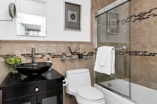 245 E 54th St, New York City, NY 10022 - Photo 6