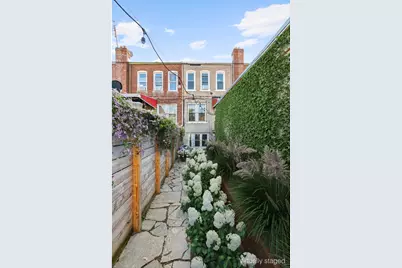401 E 35th Street, New York City, NY 11203 - Photo 18