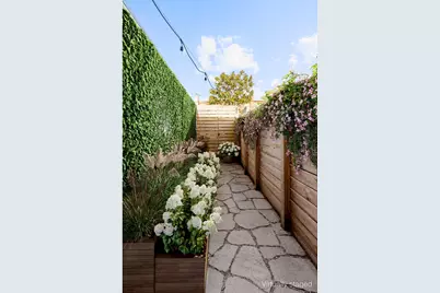 401 E 35th Street, Brooklyn, NY 11203 - Photo 22