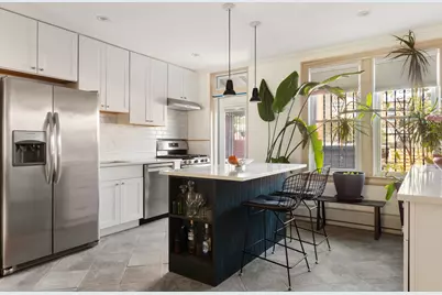 401 E 35th Street, Brooklyn, NY 11203 - Photo 4