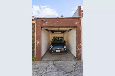401 E 35th Street, Brooklyn, NY 11203 - Photo 18
