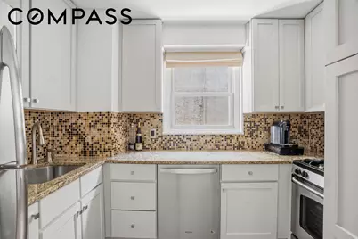 400 E 77th Street #3E, New York City, NY 10075 - Photo 2