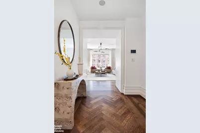 135 E 79th Street #9E, New York City, NY 10075 - Photo 2