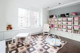 610 Park Ave, New York City, NY 10065 - Photo 10