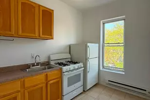833 St Johns Pl, Brooklyn, NY 11216 - Photo 2