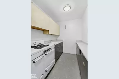 330 E 33rd Street #9A, New York City, NY 10016 - Photo 6