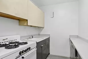 330 E 33rd St, New York City, NY 10016 - Photo 6